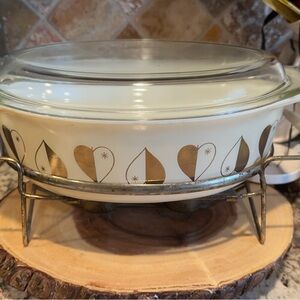 Vintage Pyrex Gold Leaf Casserole Dish